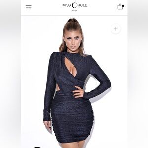 Miss circle dress Cutout Dress